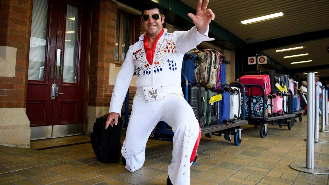 ELVIS EXPRESS DEPARTURE SYDNEY