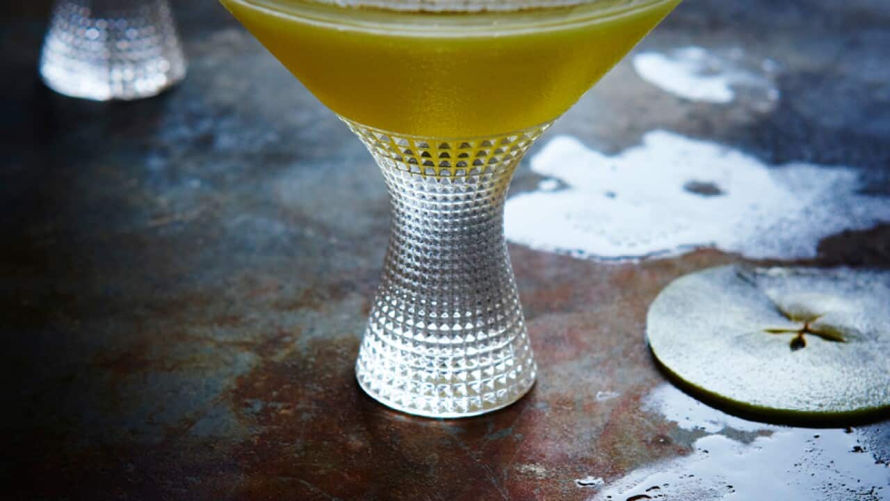 Green apple and vanilla martini