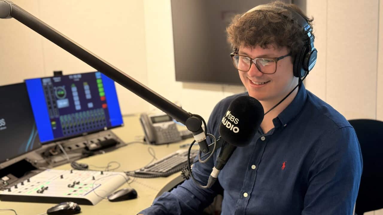 Marshall Romano Grande negli studi di radio SBS.