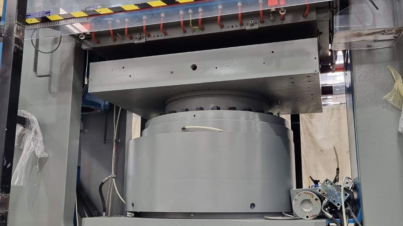 HYDRAULIC PRESS DRUG IMPORT