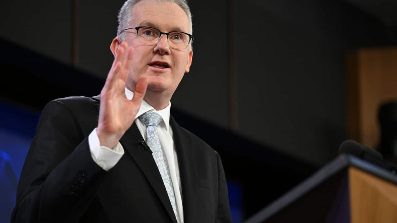 TONY BURKE PRESS CLUB
