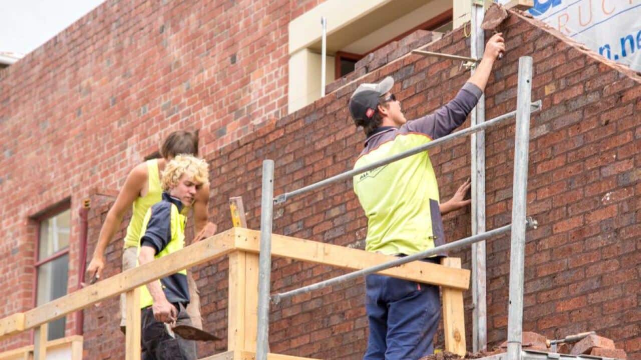 Labor renews foreign worker visa push
