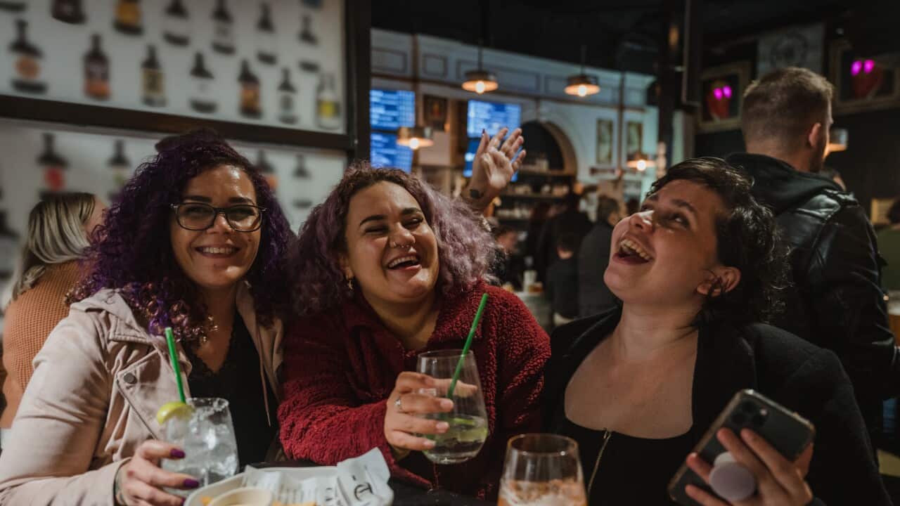 Women laughing Trudi