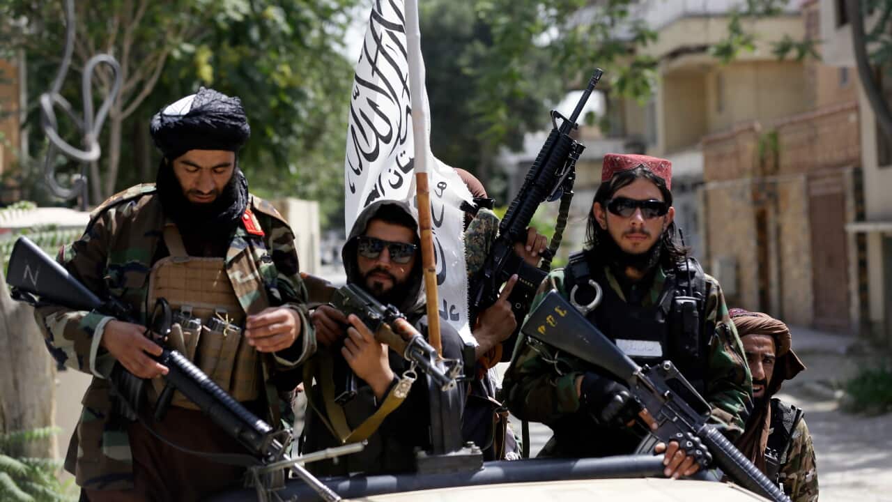 جنگجویان طالبان در حال گشتزنی در کابل، ۱۹ آگست ۲۰۲۱.