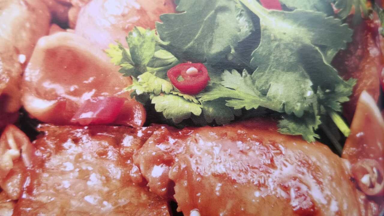 Chicken wings hot pot