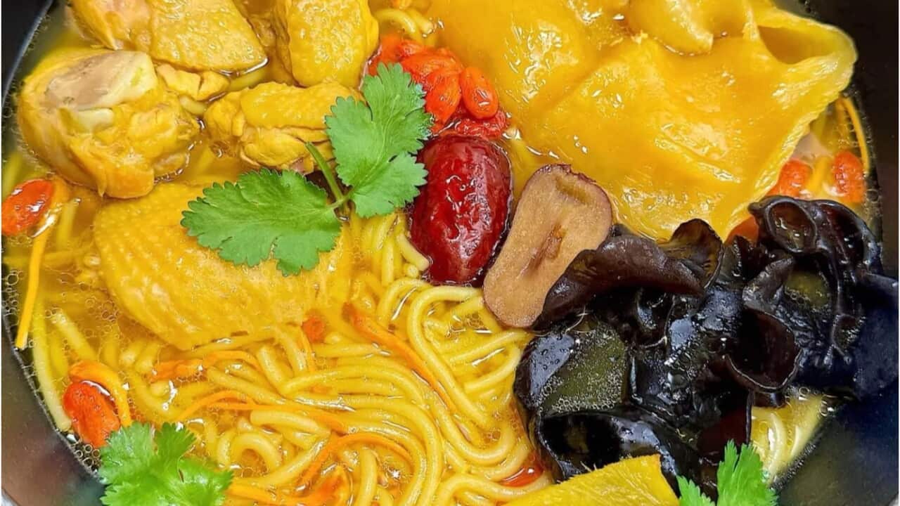 清雞湯花膠米線.jpeg