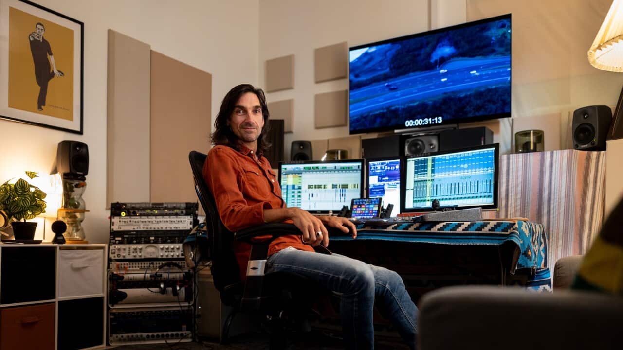 Mario Gabrieli nel suo studio a Sydney.