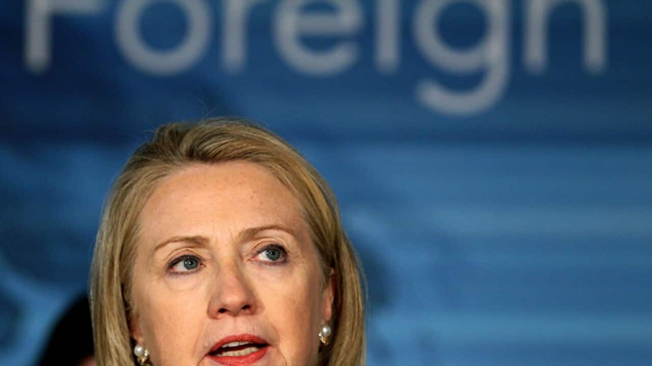 clinton_G8_b_120412_getty_2123233444