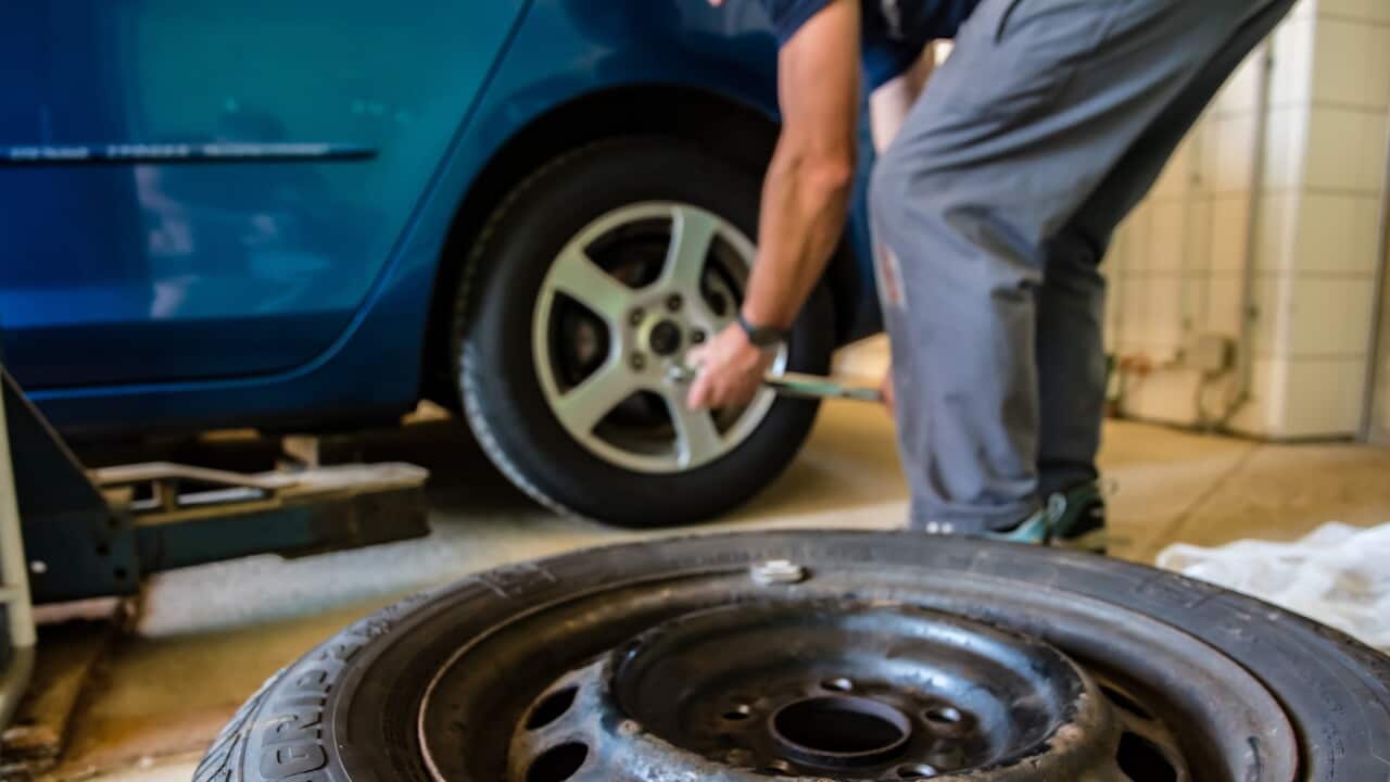 hutchrock-winter-tires-2861853_1920.jpg