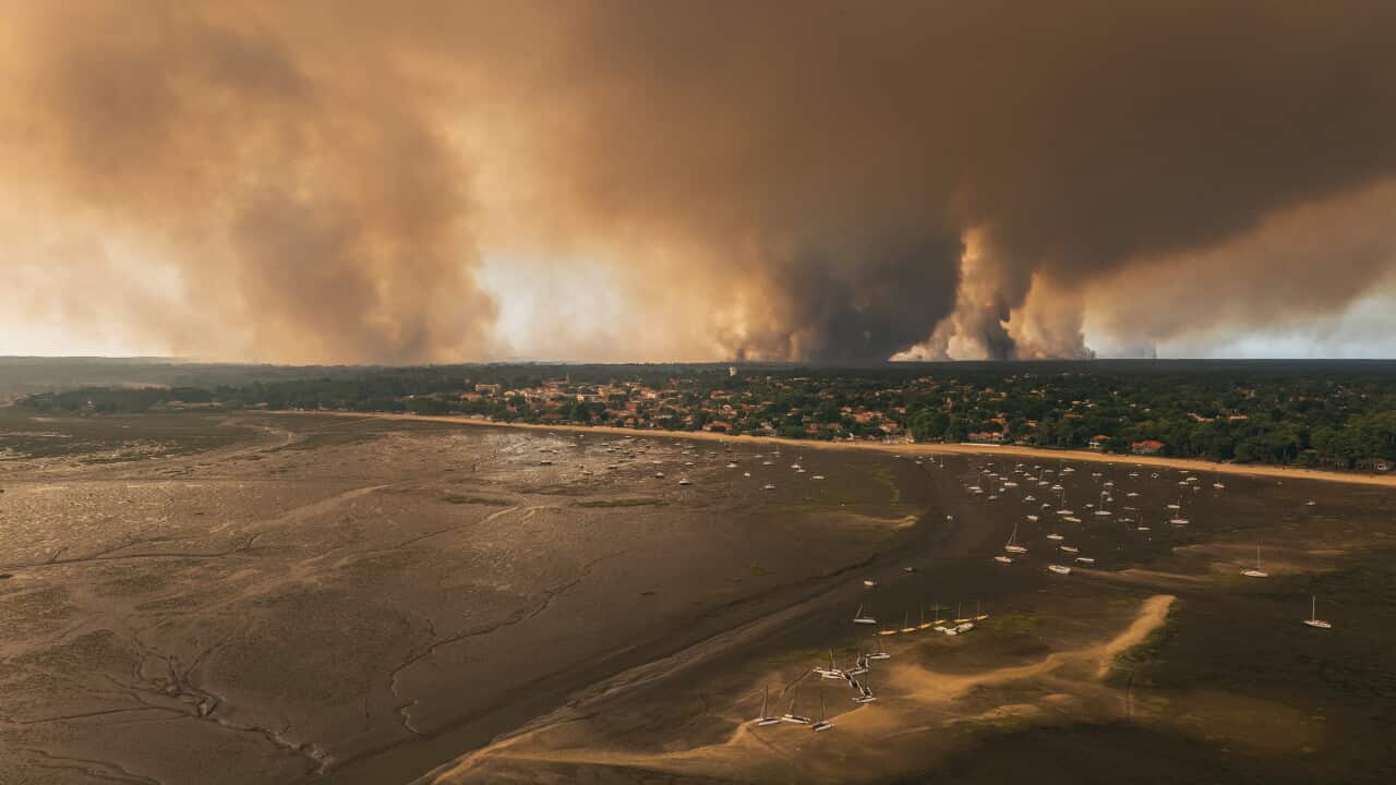 The town of Ares in Gironde is forced to evacuate its entire population, on July 23, 2026, in Ares, France.