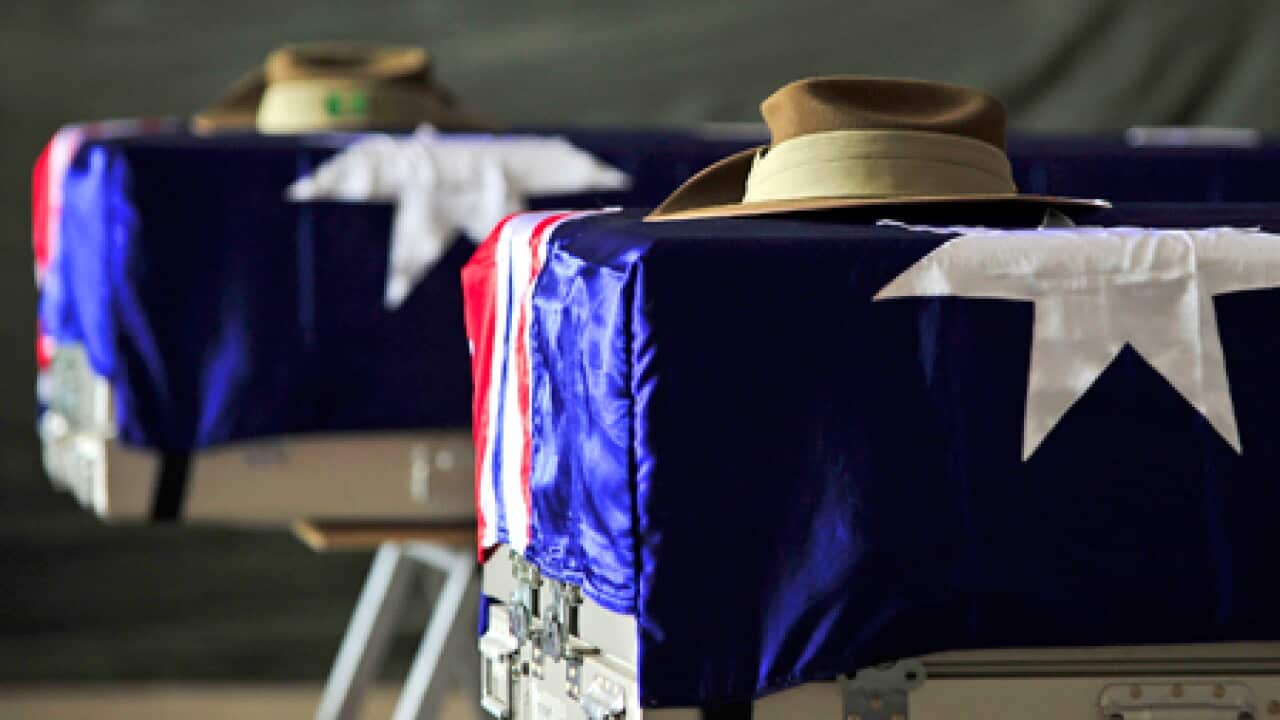 dale_kirby_soldiers_coffins_100827_B_aap_1495194357