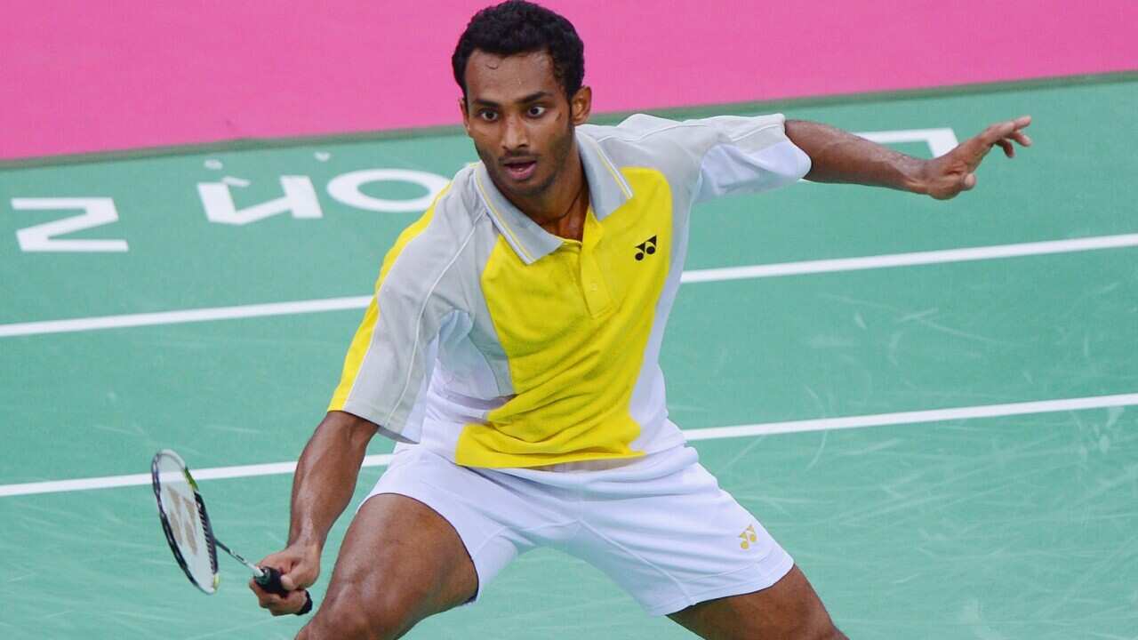 Sri Lankan Badminton Champion Niluka Karunaratne speaks to SBS Sinhala Radio about his Olympic hopes