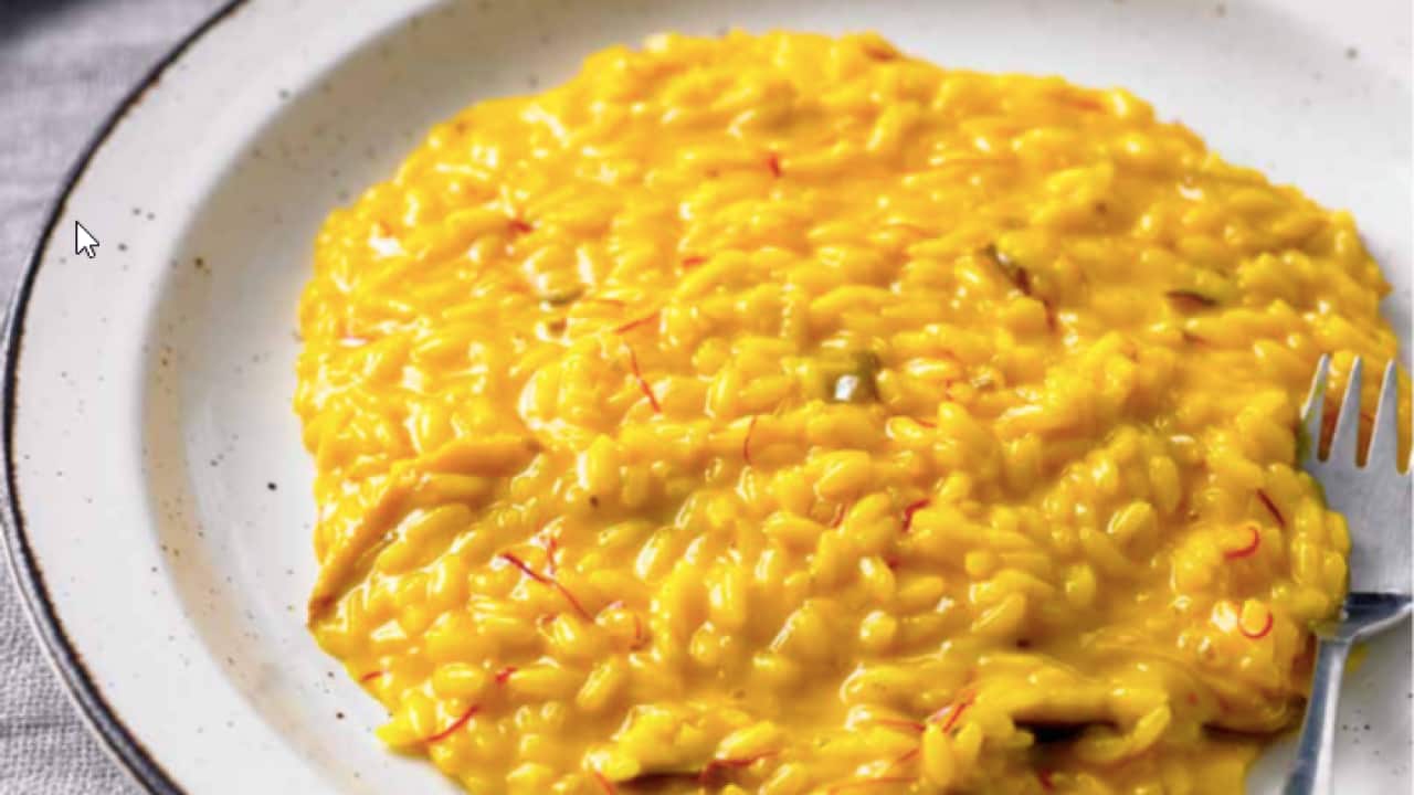Il risotto allo zafferano, una ricetta di Luca Ciano