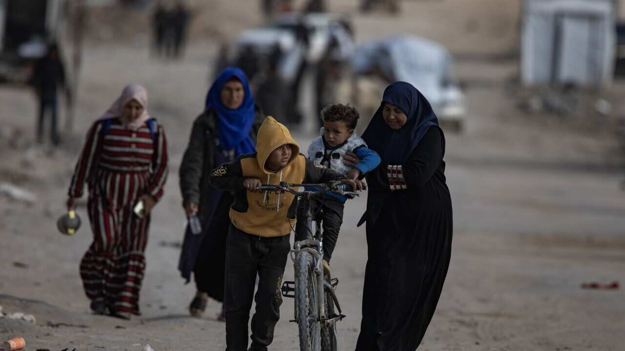 Palestinians flee northern Gaza after Israeli army issues evacuation orders