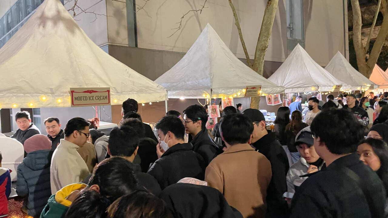 ice_cream_stall.jpg