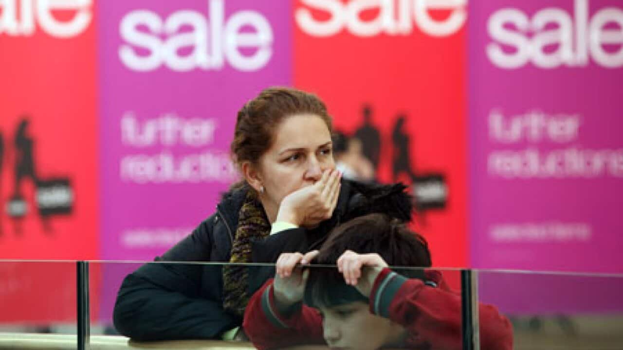 sale_disgruntled_shopper_100127_B_getty_194798961