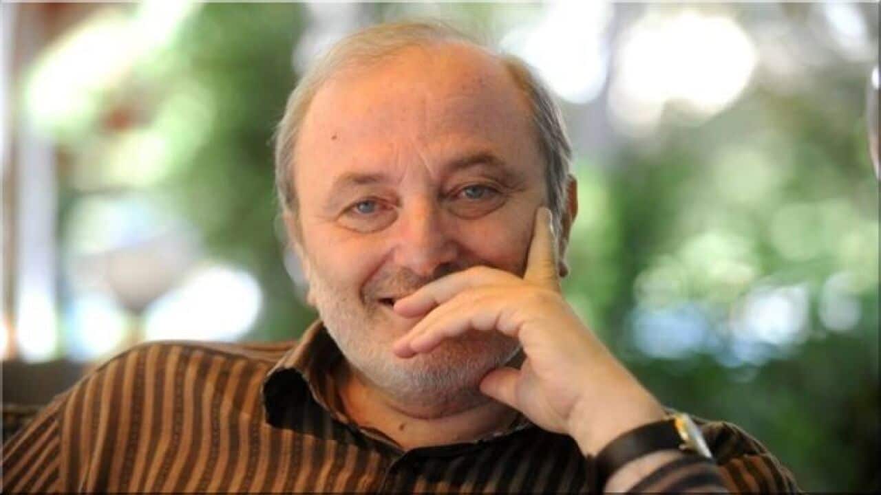 Двайсет години по-късно – д-р Николай Михайлов.