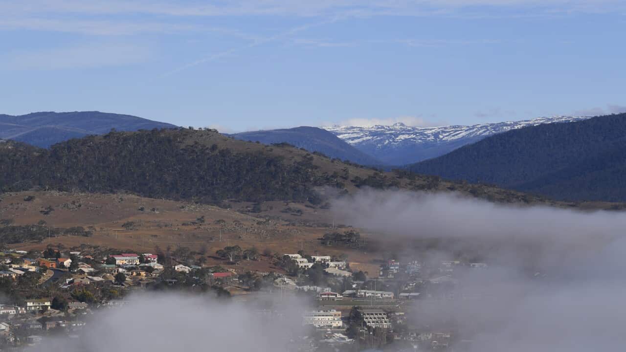 Early morning fog over Jindabyne in NSW (AAP)
