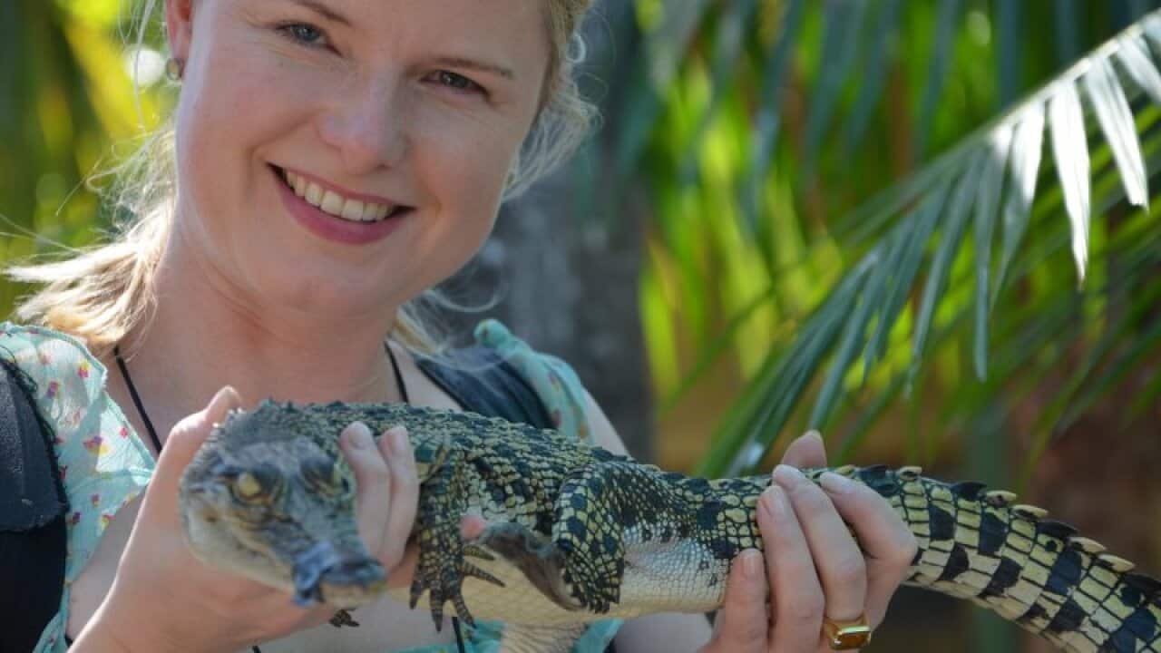 Barbara Barkhausen mit Baby-Krokodil