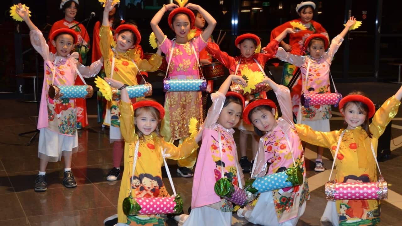 Children from the Vietnamese Language School perform at the NSW Federation of Community Lanugage Schools dinner (Supplied).jpg