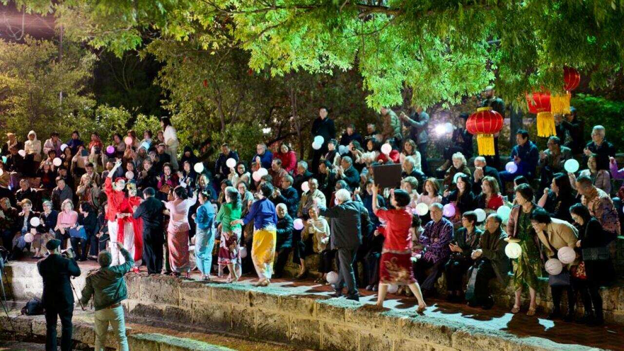 PERTIWI Perth - Filling the amphiteatre.