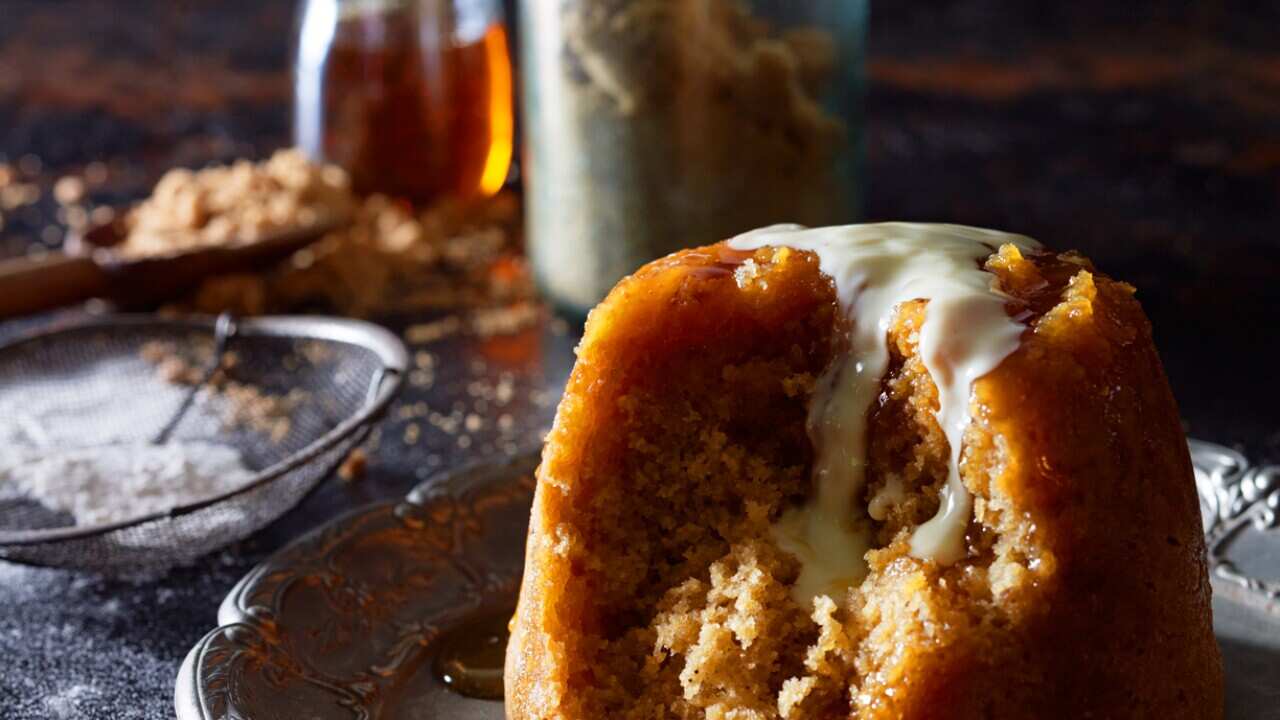 Golden syrup sponge pudding with english vanilla custard