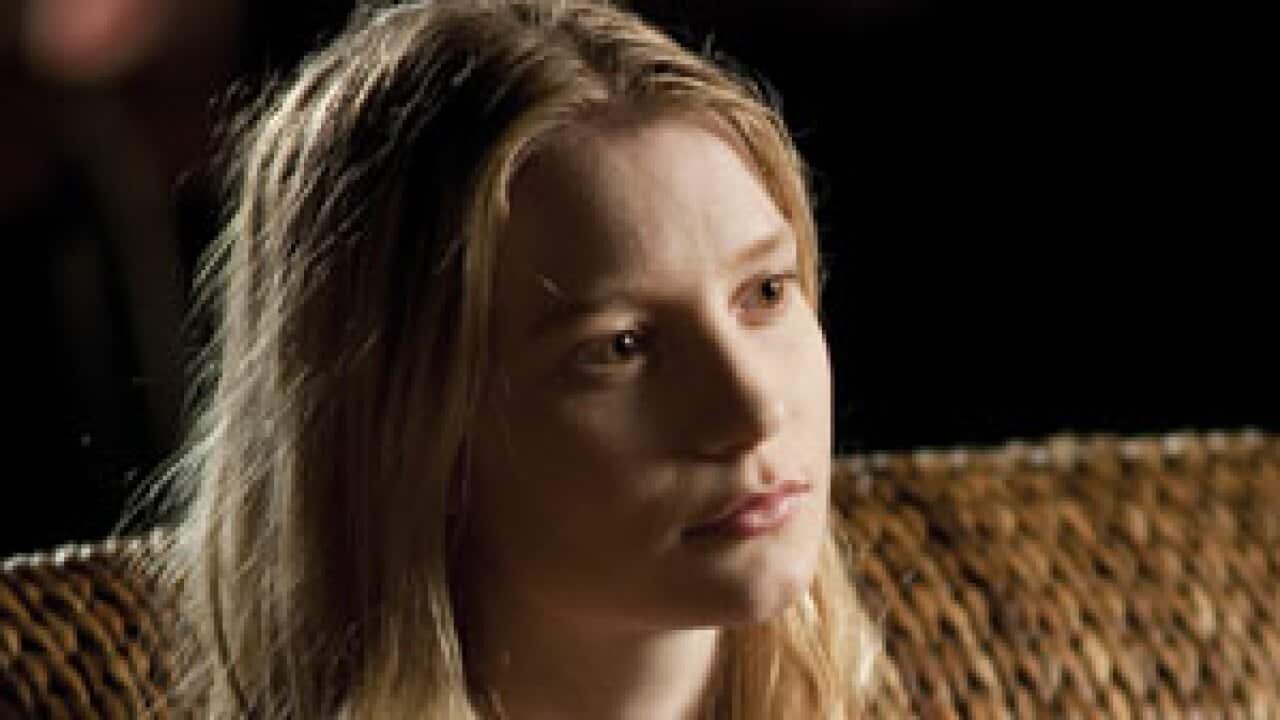 Mia-Wasikowska_301_1399588871