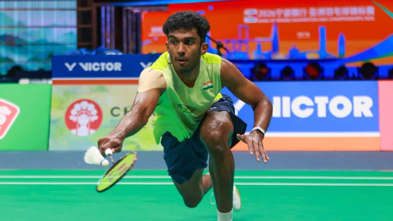 Shi Yuqi wins men's singles title at 2026 Badminton Asia Championships