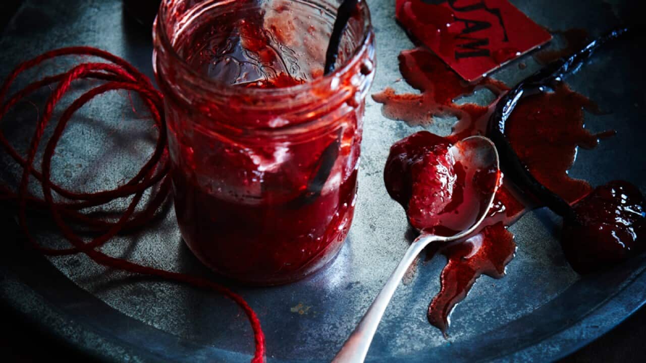 Strawberry and vanilla conserve