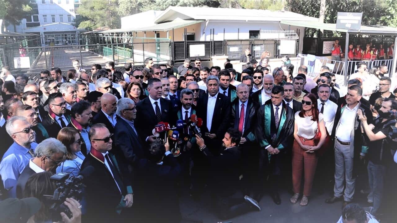 protêstikirina biryara doza Tahîr Elçî.jpeg