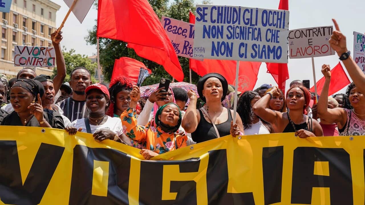 Anti-racist parade in Naples, in front of Palazzo San Giacomo, for the World Refugee Day.