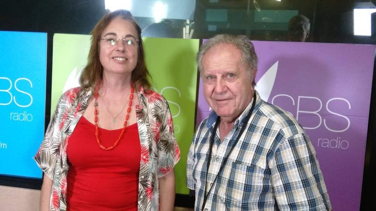 Ernie Friedlander im SBS Studio mit Trudi Latour