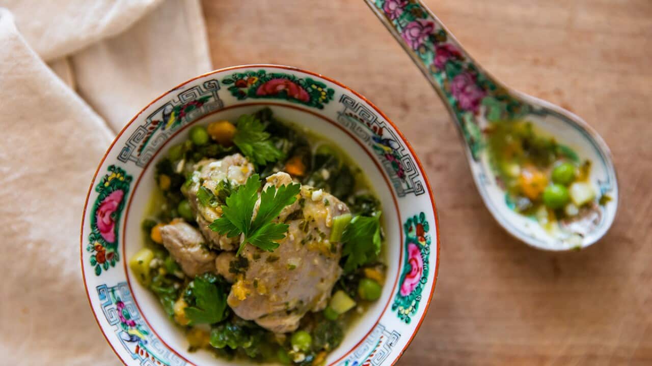 Pot chicken with pesto