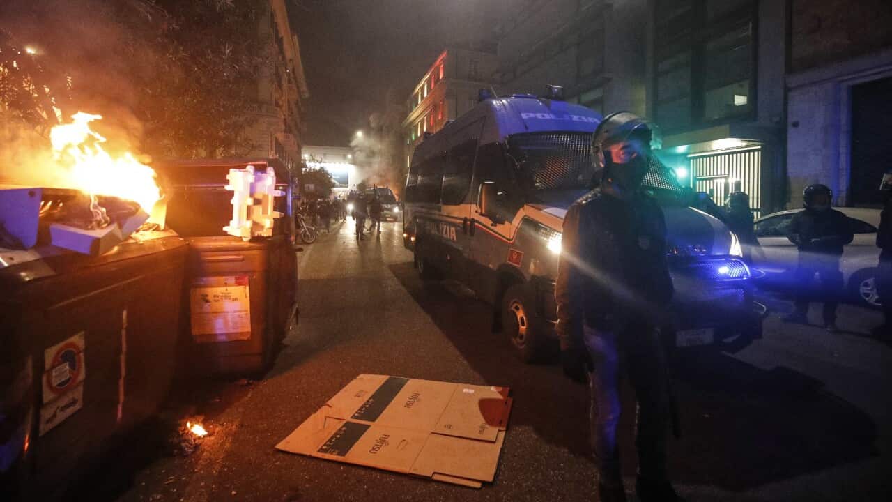 Police clash with protesters in Rome, Italy