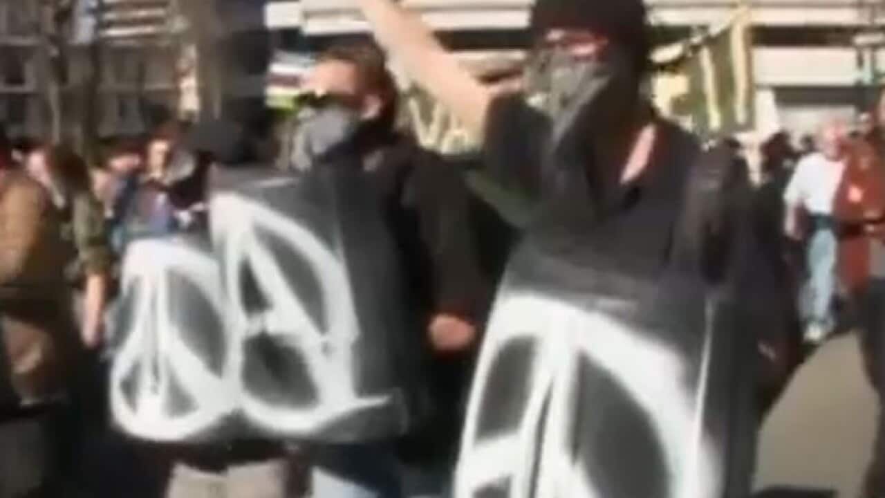 occupy_oakland_120130_cnn_1110455282
