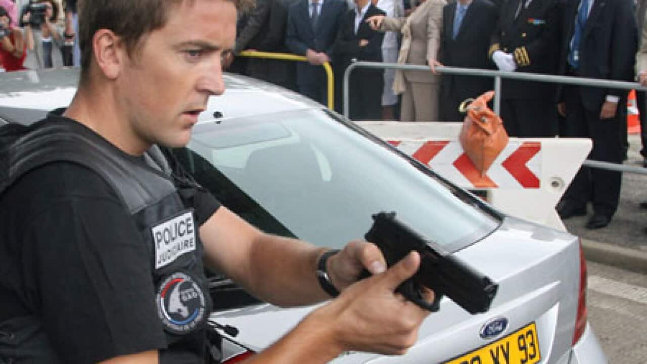 french_drug_police_100824_L_getty_24417218