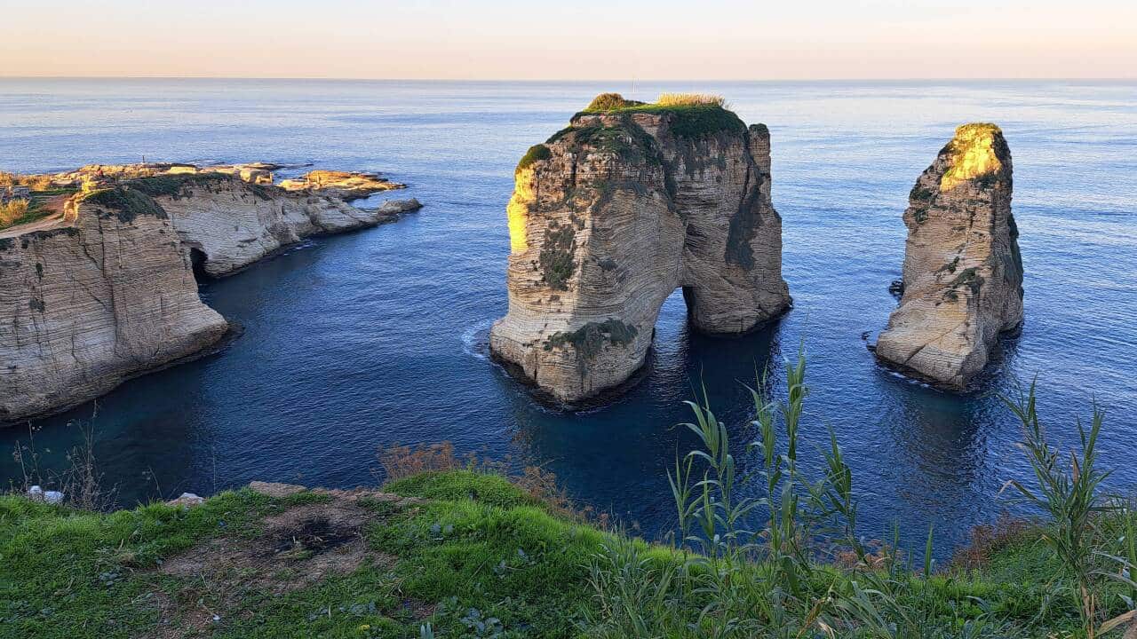 Beirut-Rouche_rock_view1.jpg