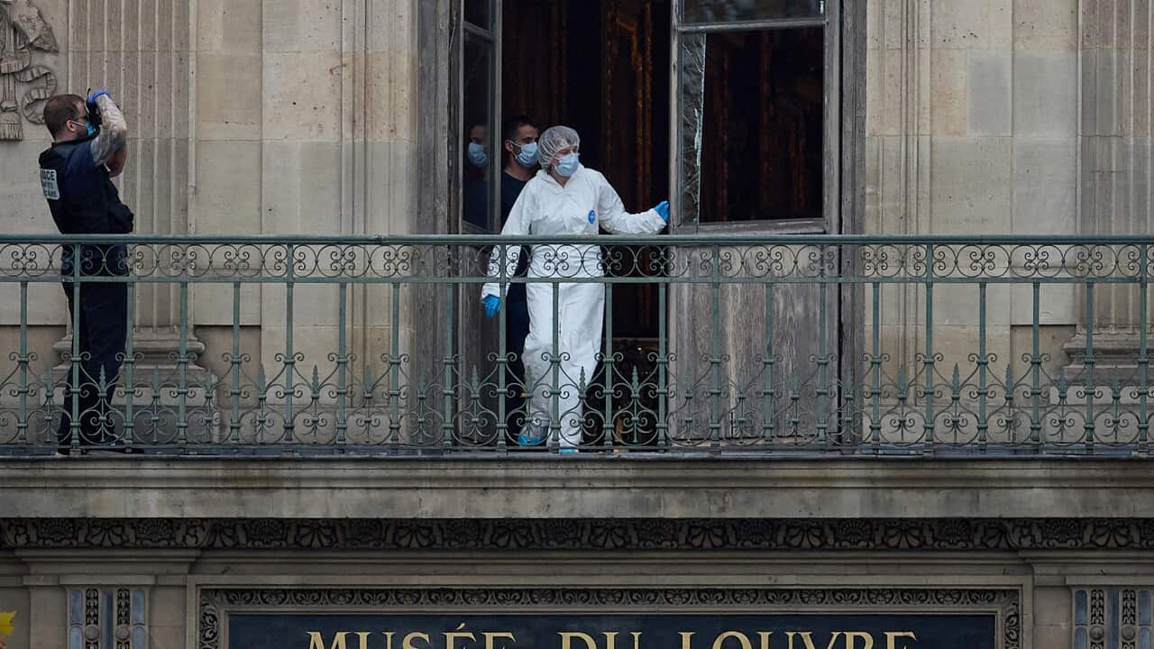 Louvre Closes After Jewellery Heist