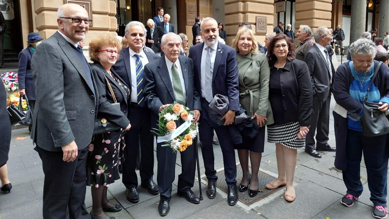 Ο υφ. Ναυτιλίας της Κύπρου Βασίλης Δημητριάδης, κατά την παρουσία του στο Κενοτάφιο του Martin Place στο Σύδνεϋ στις 24 Ιουλίου 2022