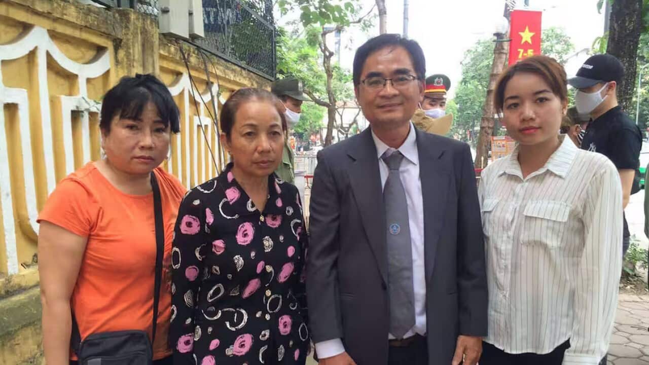 Ls Trần Hong Phong và gia đình Hồ Duy Hải, 2020.jpg