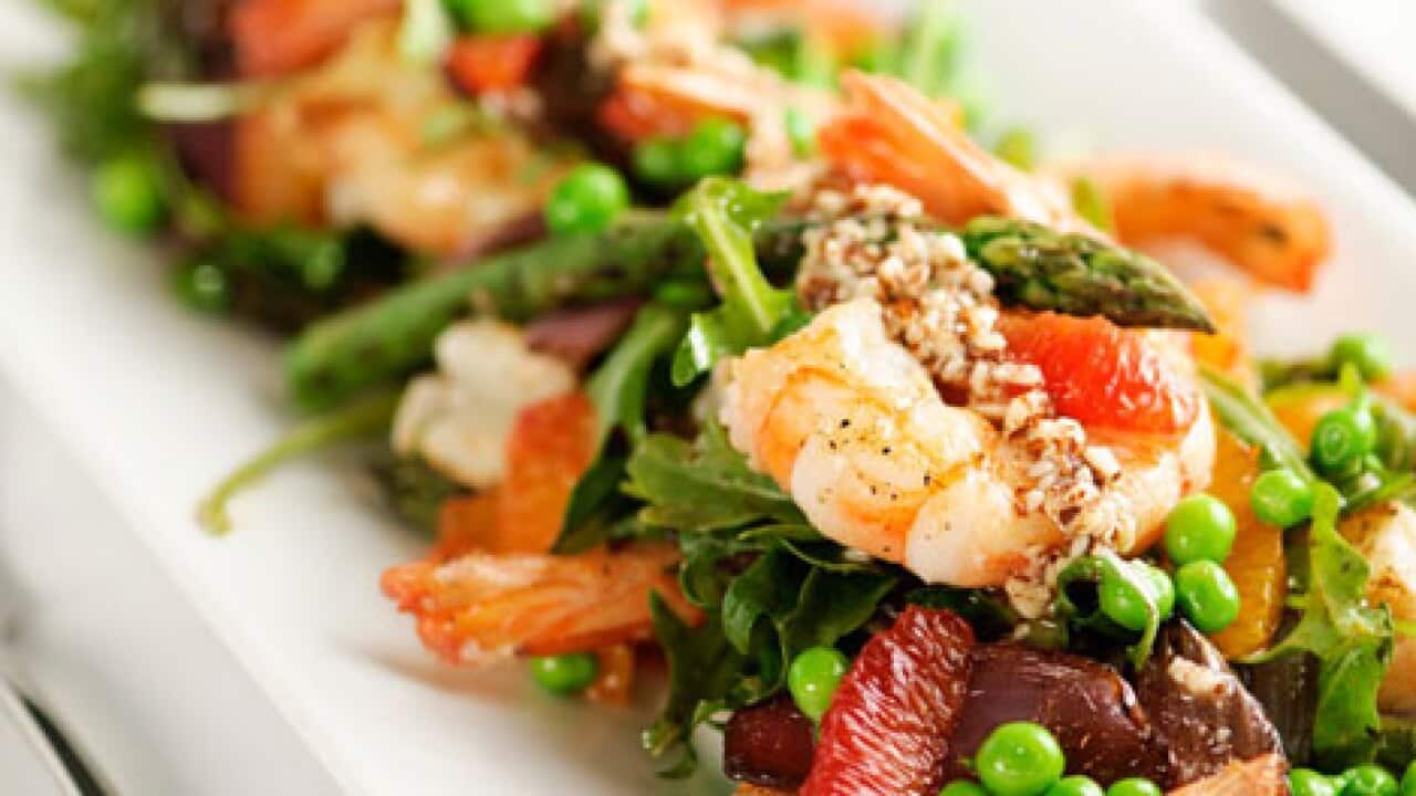 king-prawn-salad-with-fresh-peas_2024042606