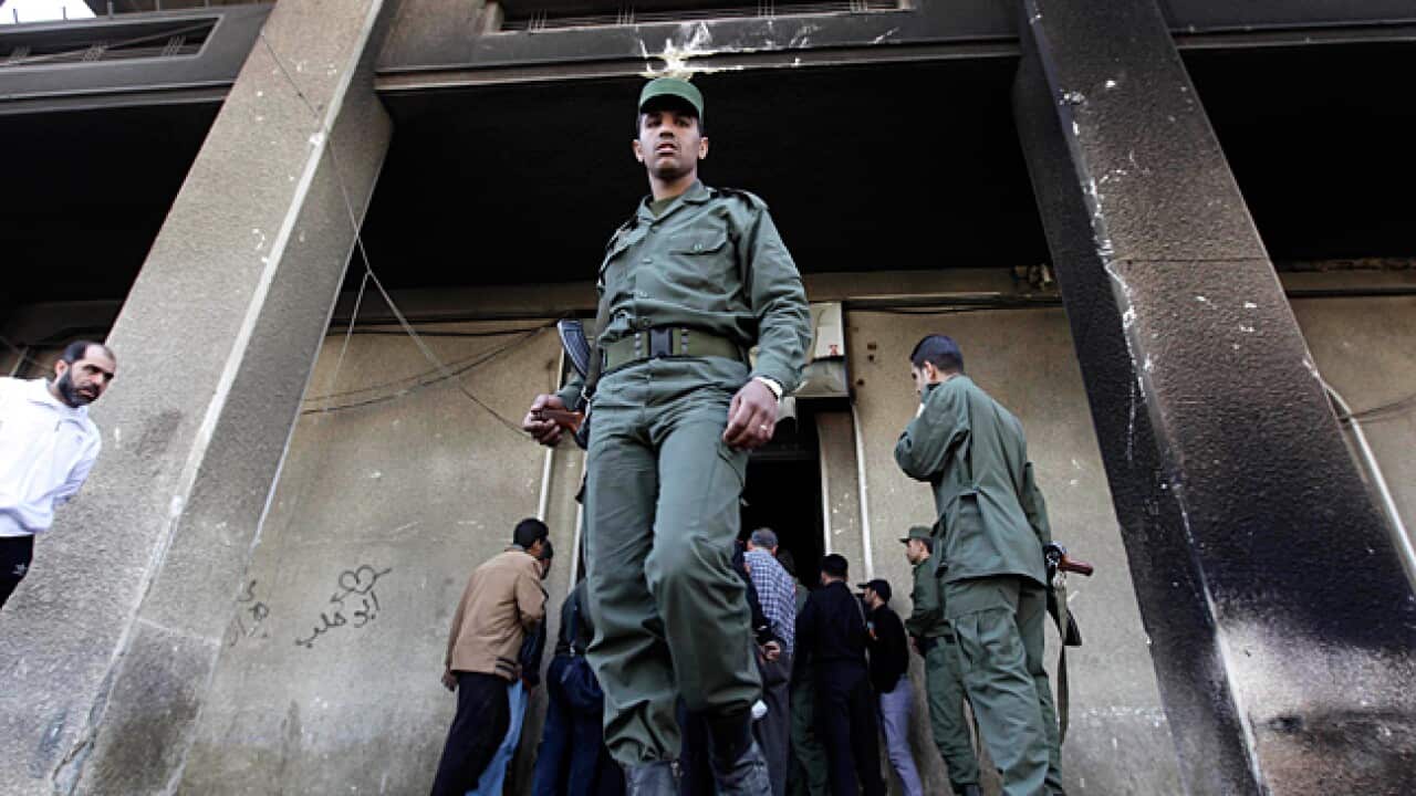 syria_troops_daraa_L_110423_aap_250204443