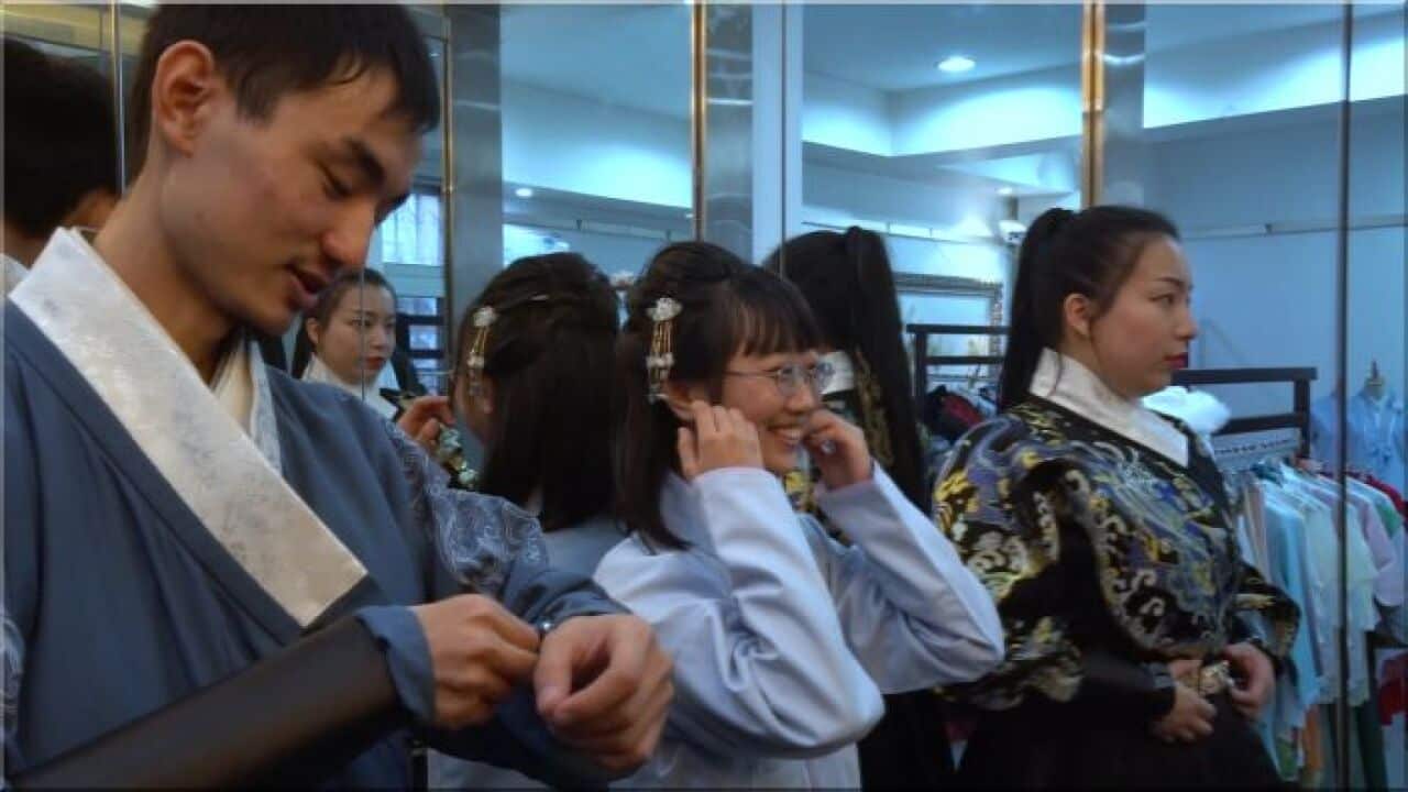 Jia Lan and her friends consider themselves 'Hanfu revivalists'