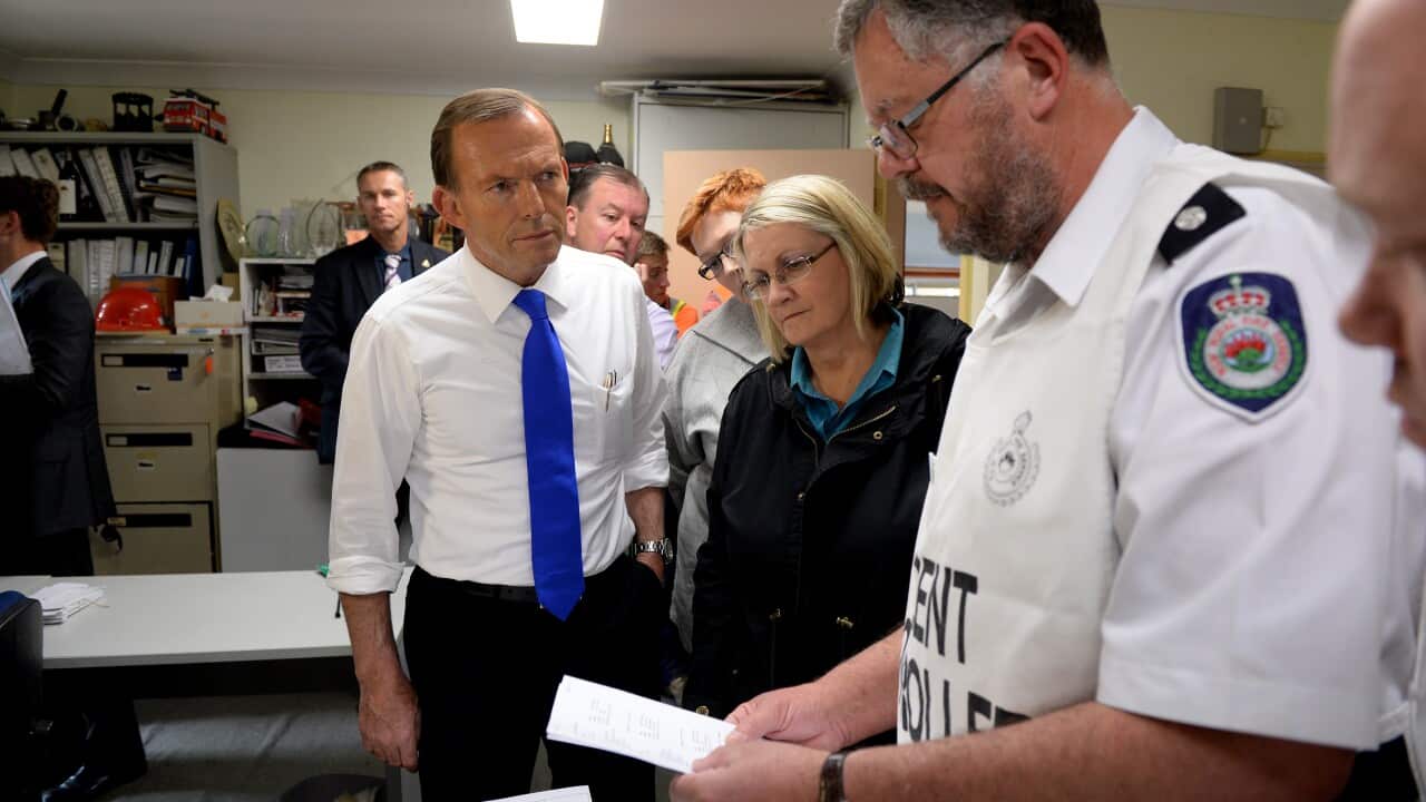 abbott_fire_briefing_aap