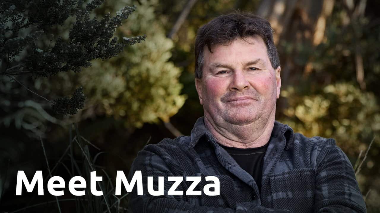 Muzza Meet Muzza | Alone Australia | SBS What's On