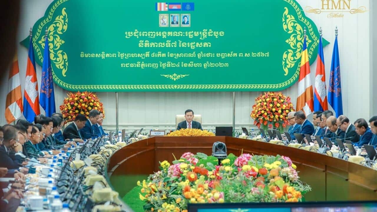 PM Hun Manet's first cabinet meeting.jpg