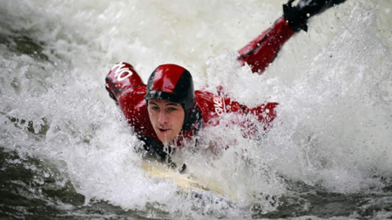 surfing_munich_river_101230_B_getty_973884447