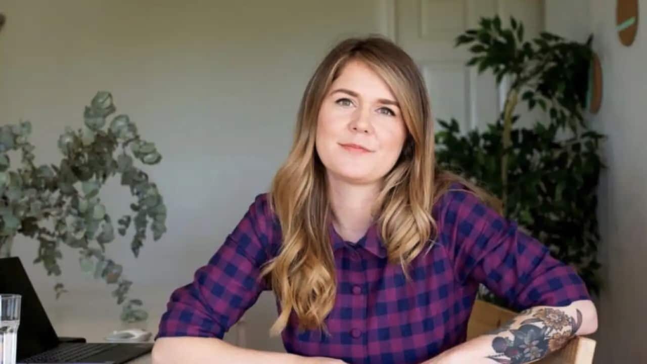 Founder and CEO of Code Like a Girl Ally Watson.