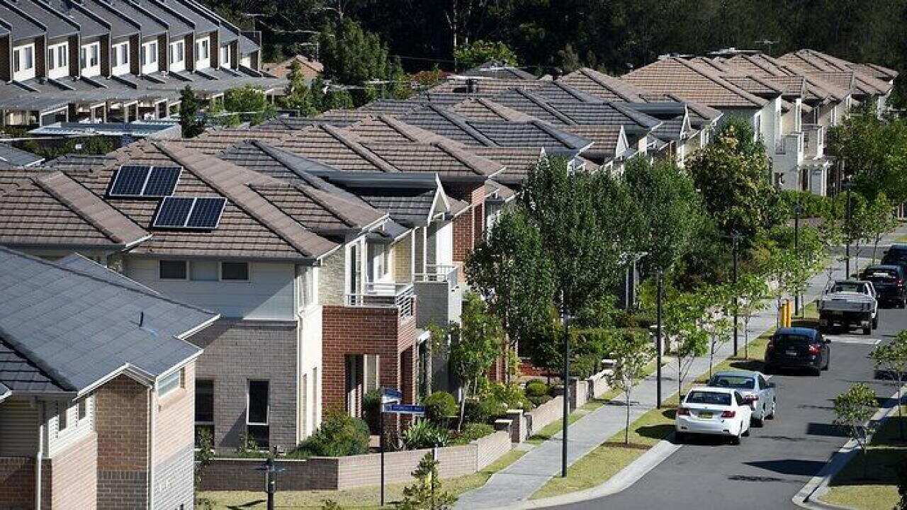 General view of housing in Sydney, Friday, Dec. 9, 2016. Home loan approval numbers fell 0.8 per cent in October, a slightly smaller fall than the 1.0 per cent decline the market expected. (AAP Image/Dan Himbrechts) NO ARCHIVING