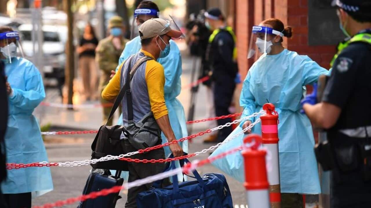 Travellers going into quarantine in Melbourne